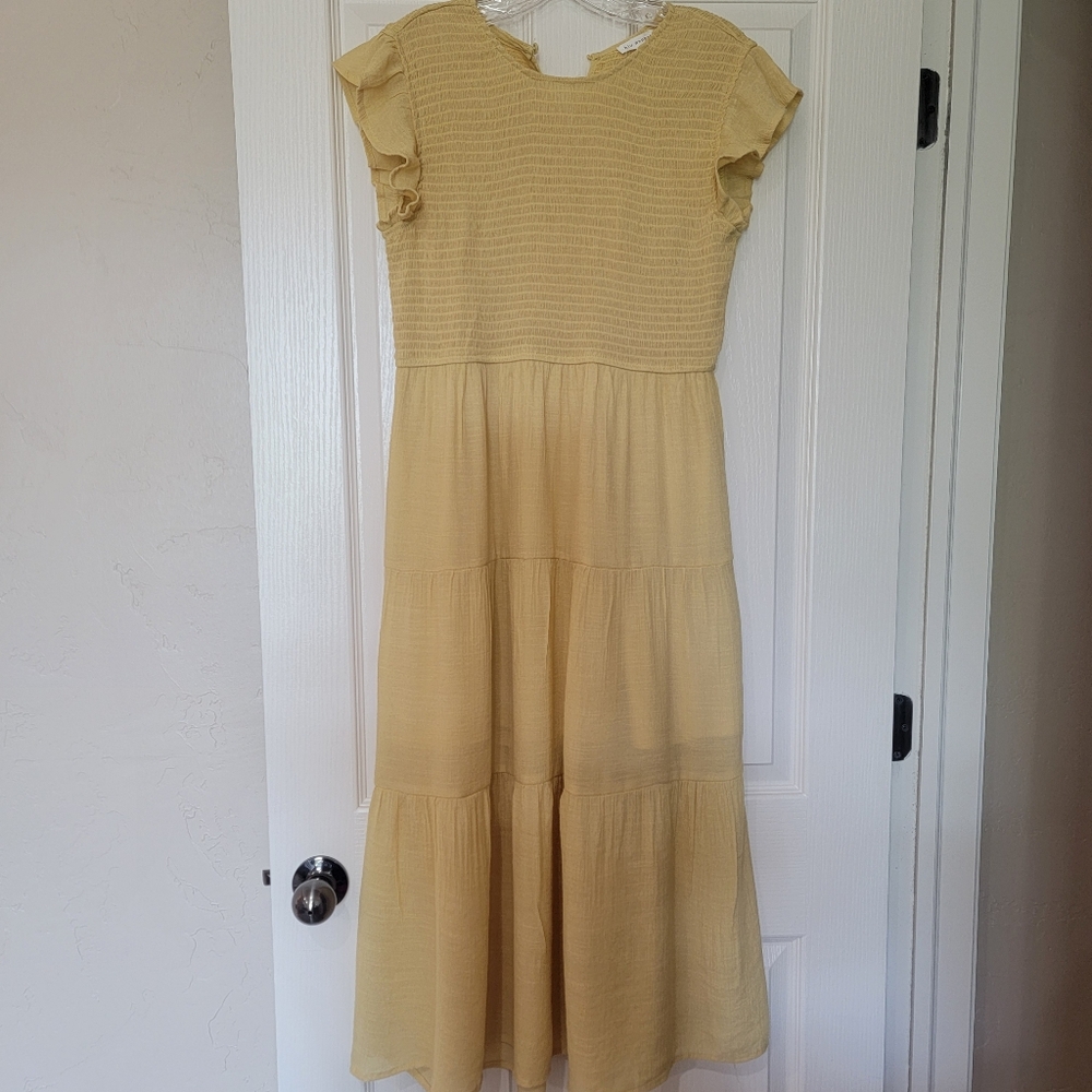 Blu Pepper Yellow Dress Size Large